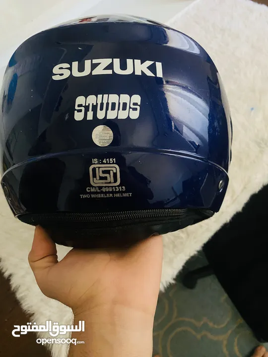 خوذة  SUZUKI