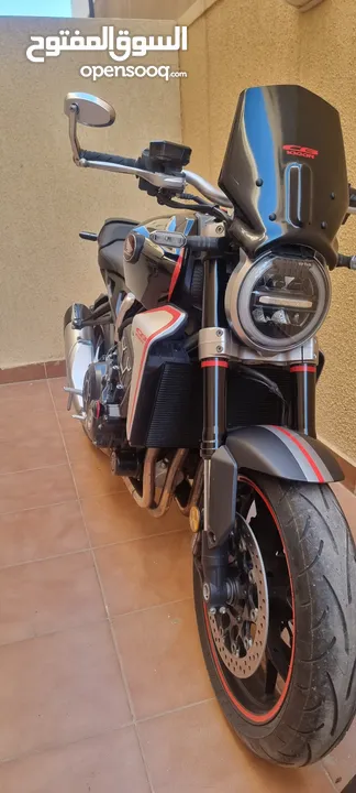 للبيع هوندا CB1000 وكاله 2018