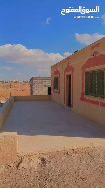 بيتين للبيع بسعر مغري