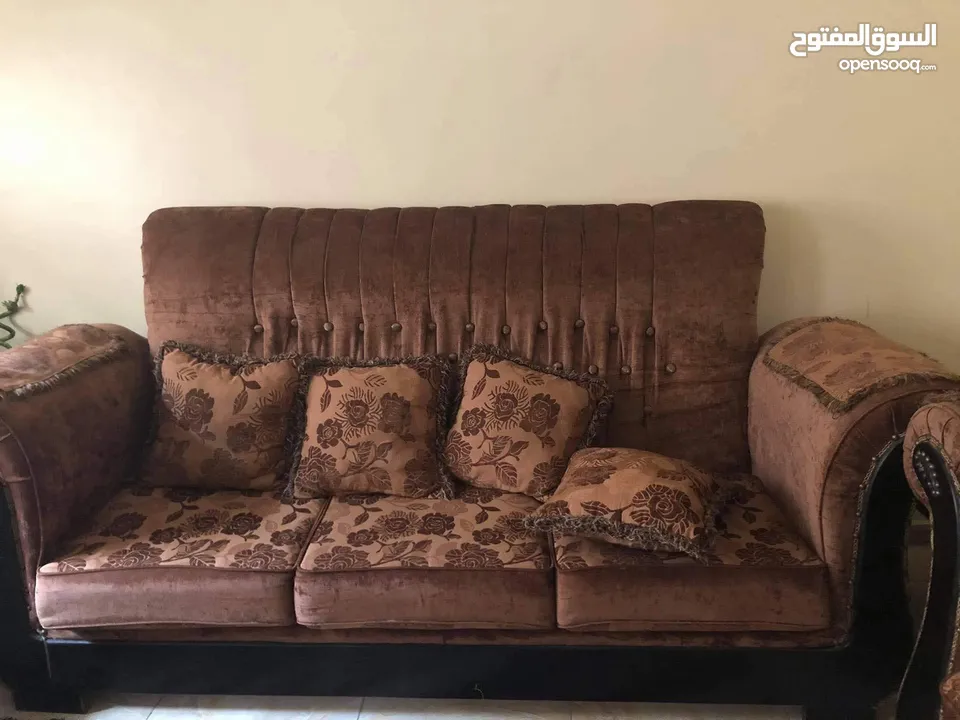 طقم كنب مستعمل  نظيف جدا للبيع