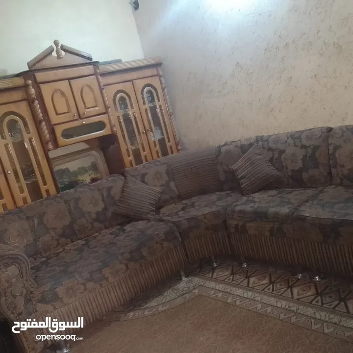 طقم كورنر وطاولة سفرة