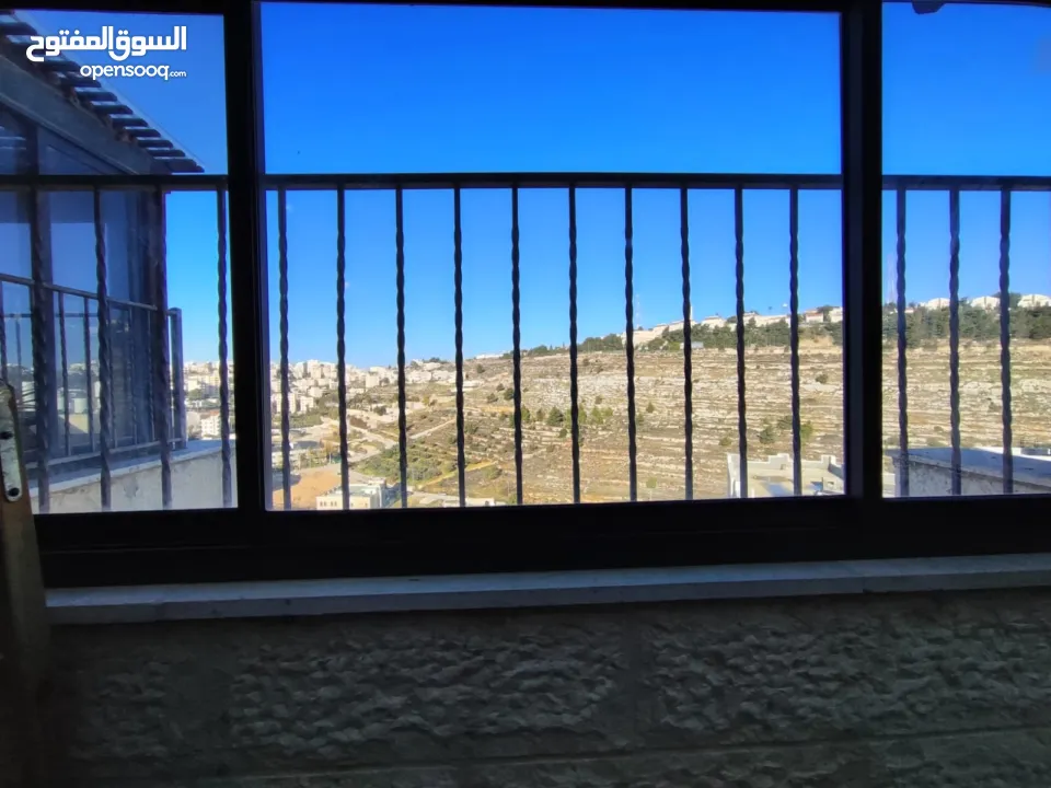 روف مميز سطح مرحبا للبيع 170 متر مشمس ومطل من جميع الجهات