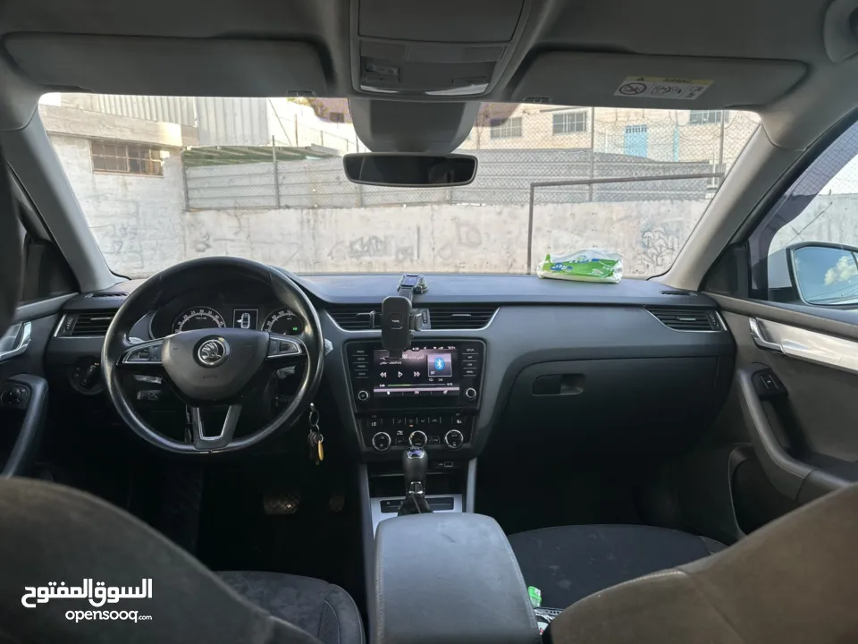 سكودا اوكتافيا 2019 ترخيص ل شهر 8 2026 ماشيه 333 الف كيلو  اصل عمومي  بدها جمرك