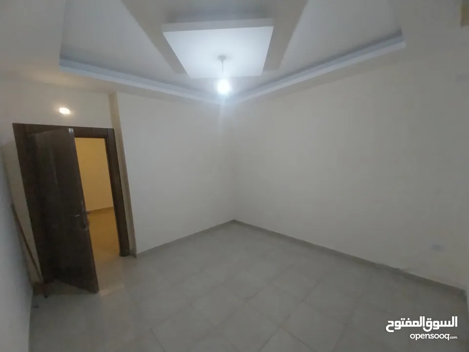 شقه ديلوكس للبيع بسعر مغري