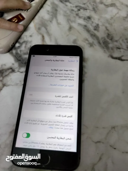 وصل وصل وصل  ايفون 8 عادي 64 جيجا بطارية 71 الجهاز مرتب كل قطعو اصلية