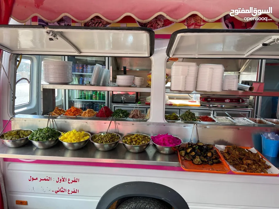 باص مرسيدس مفصل مطعم للبيع