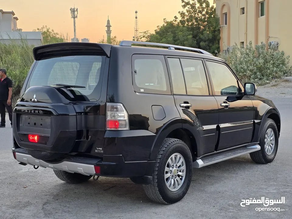 Mitsubishi Pajero GLS 2015 V6 price 29,500 AED