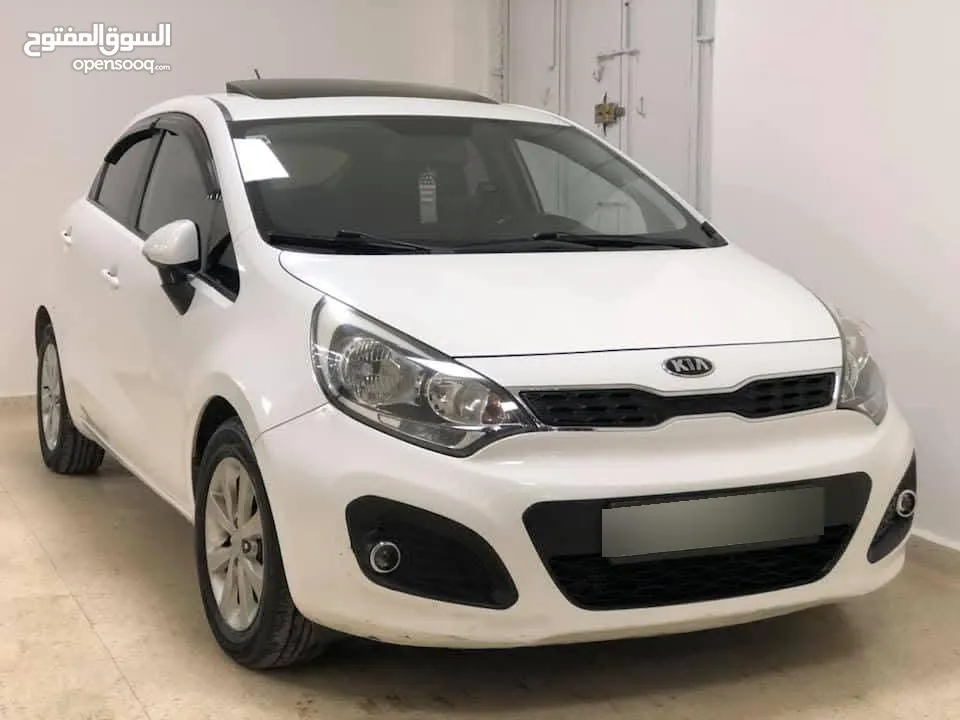 كيا  برايد على الكاش 33000.  2013 ترخيص 2013  جير عادي  محرك ديزل 1400cc turbo  فل اضافات  فتحه س