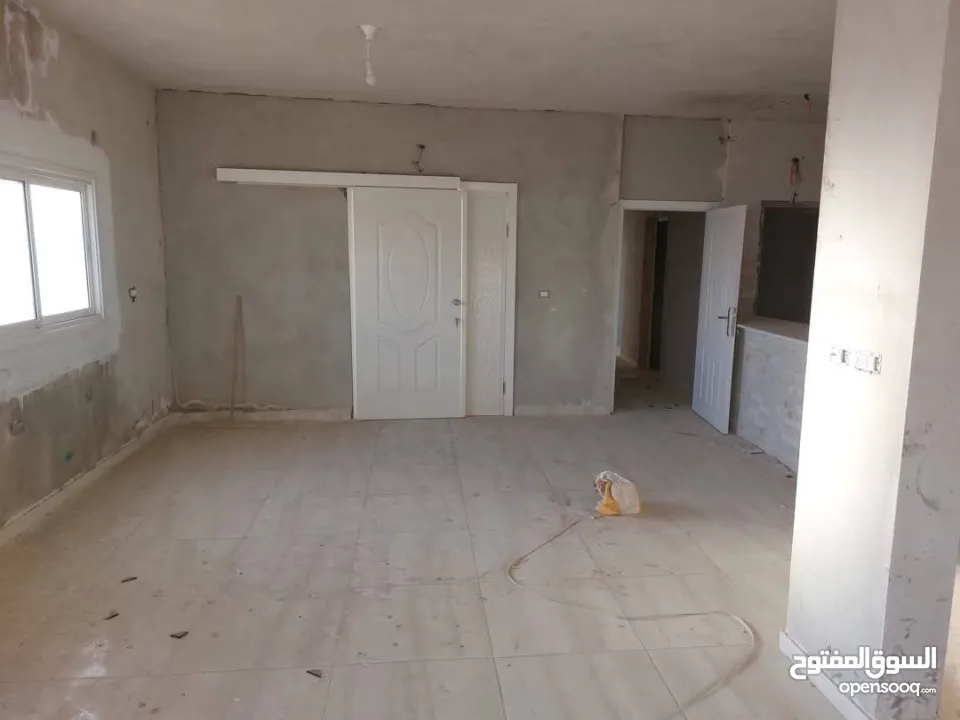 شقه للبيع بمدينه جنين حي البساتين