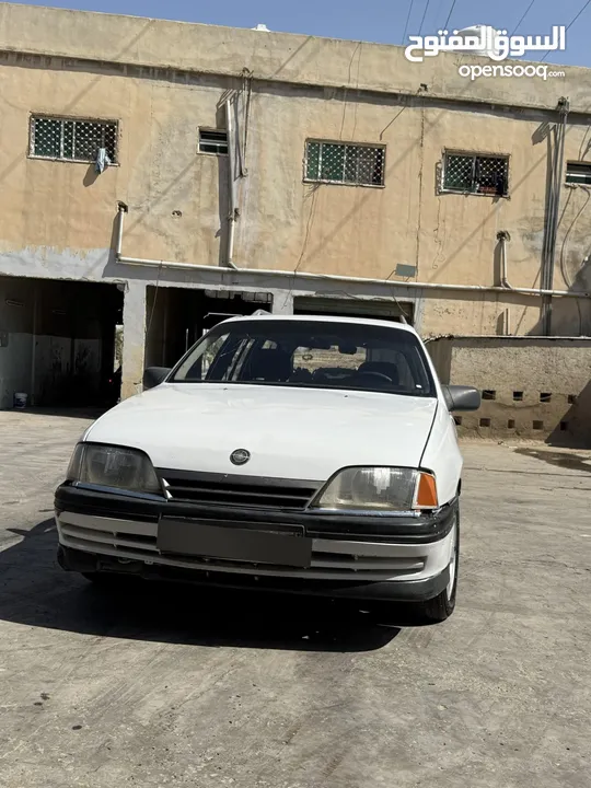 اوبل اوميغا ستيشن 1991