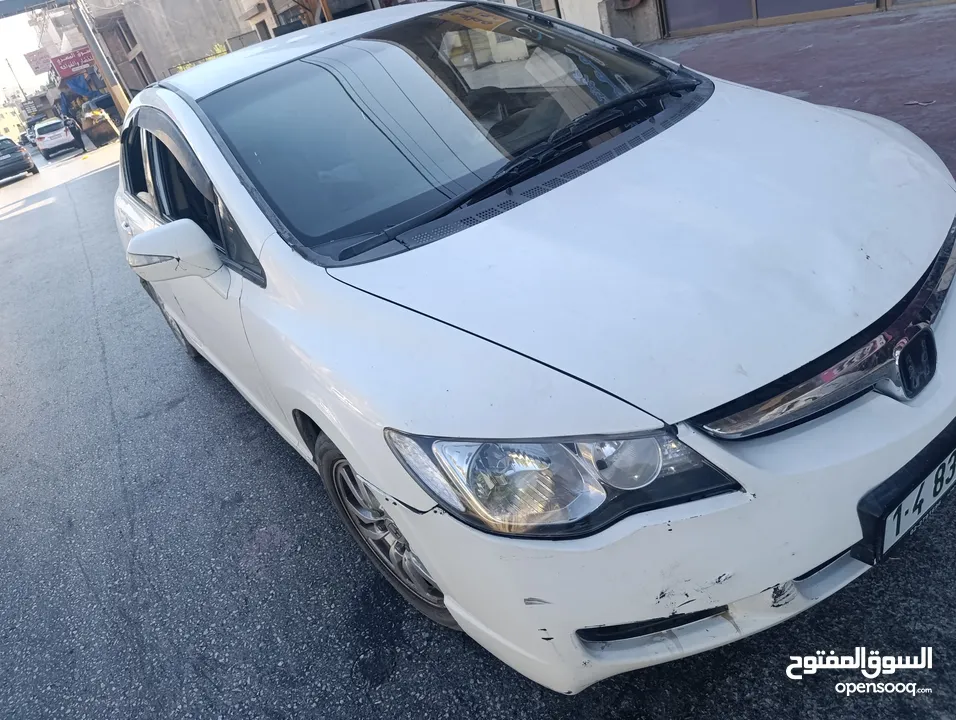 هوندا سيفيك للبيع كاش فقط يوجد بسيطه بالسياره البودي والميكانيكية  السياره صلاه النبي ع الشارع
