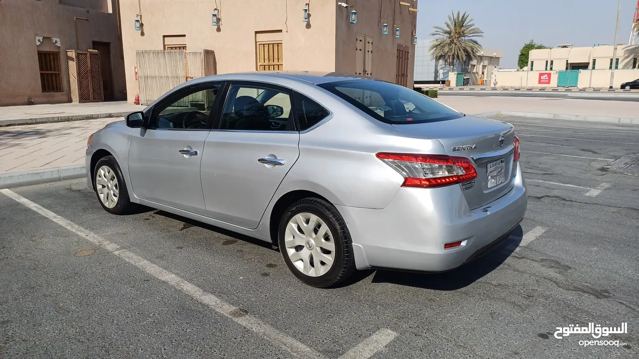 Nissan Sentra - 2014