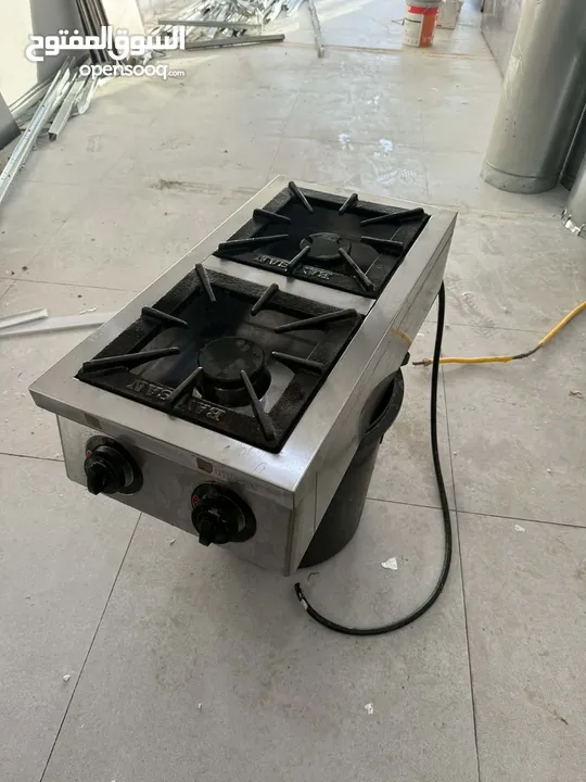 معدات مطاعم للبيع