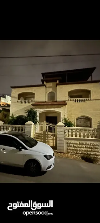 فيلا للبيع في منطقه  الحي الدبلوماسي  سردا