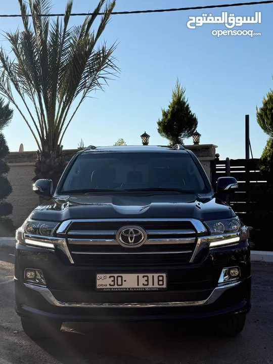 تويوتا لاند كروزر جراند تورينج v8 2019 فل كامل اعلى صنف للبيع او البدل
