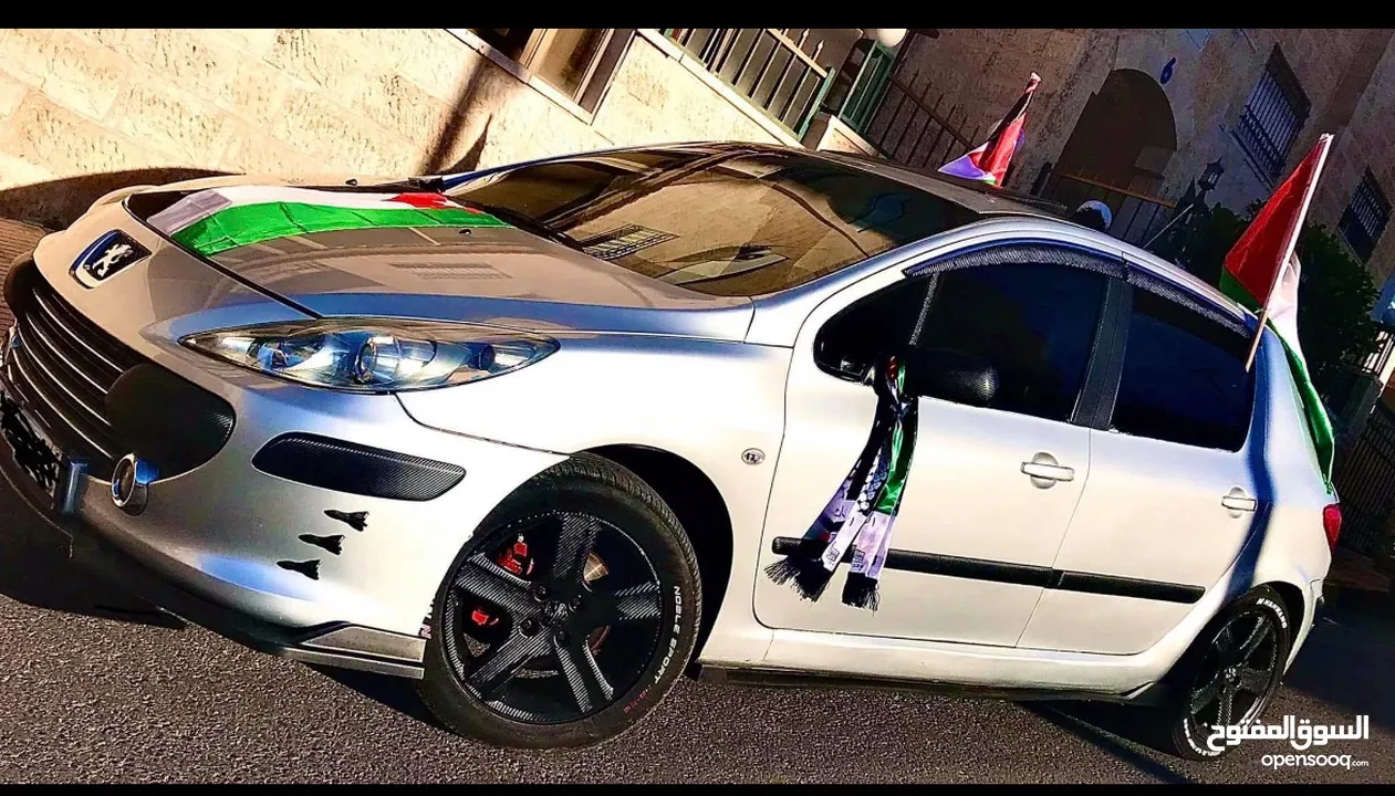‏مواصفات السيارة Beg 307 محول 308 الموتور   لا يوجد فحص لسياره خامحول 2000 الهيكل كامل متغير الأمامي