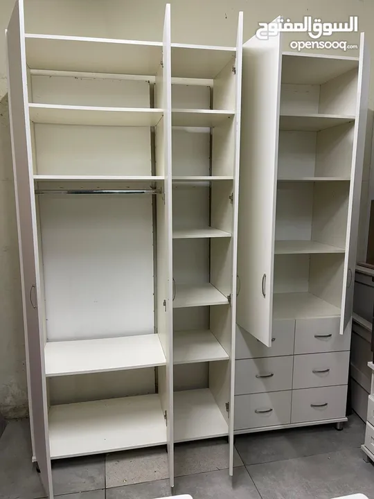 غرفة نوم بخزانة خمس دفات وتختين مفرد