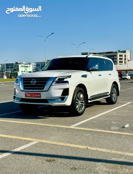 Suv nissan patrol 2021 pajero 2020 prado 2022 available for rent