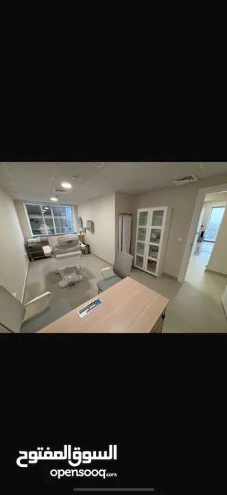 Dubai Luxury clinic for sale with full equipments in trade center 1