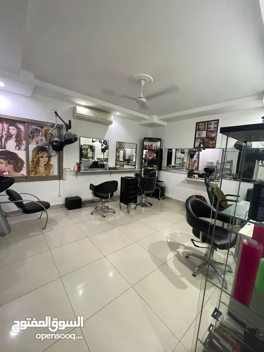 Ladies Beauty Salon for Rent With CR Or Sale