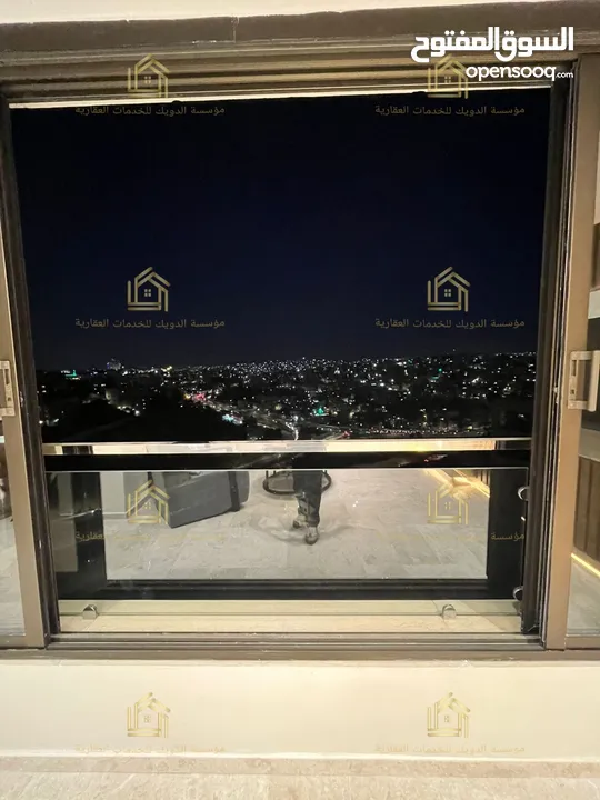 شقة مفروشة فاخرة ثالث مع روف جديد لم يسكن أرقى واجمل مناطق عبدون