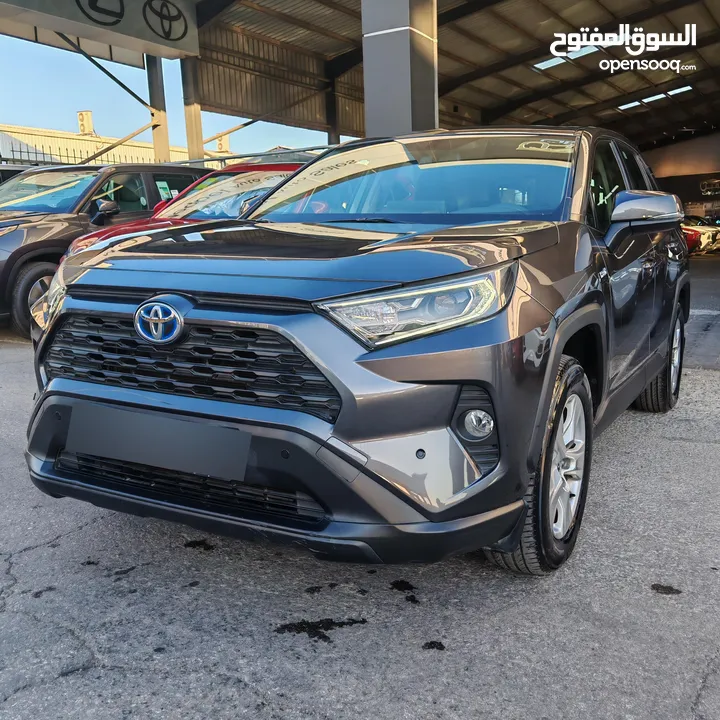 2019 TOYOTA RAV4 XLE وارد المركزية بحالة الوكالة