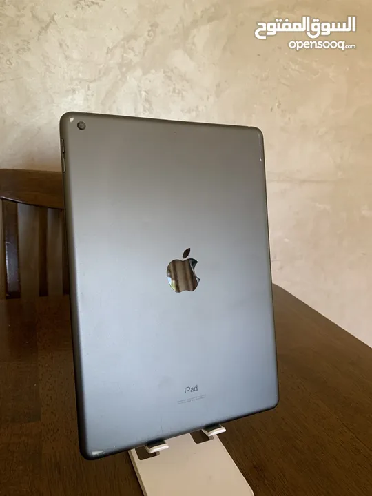 للبيع: iPad الجيل الثامن (iPad 8) – 32GB