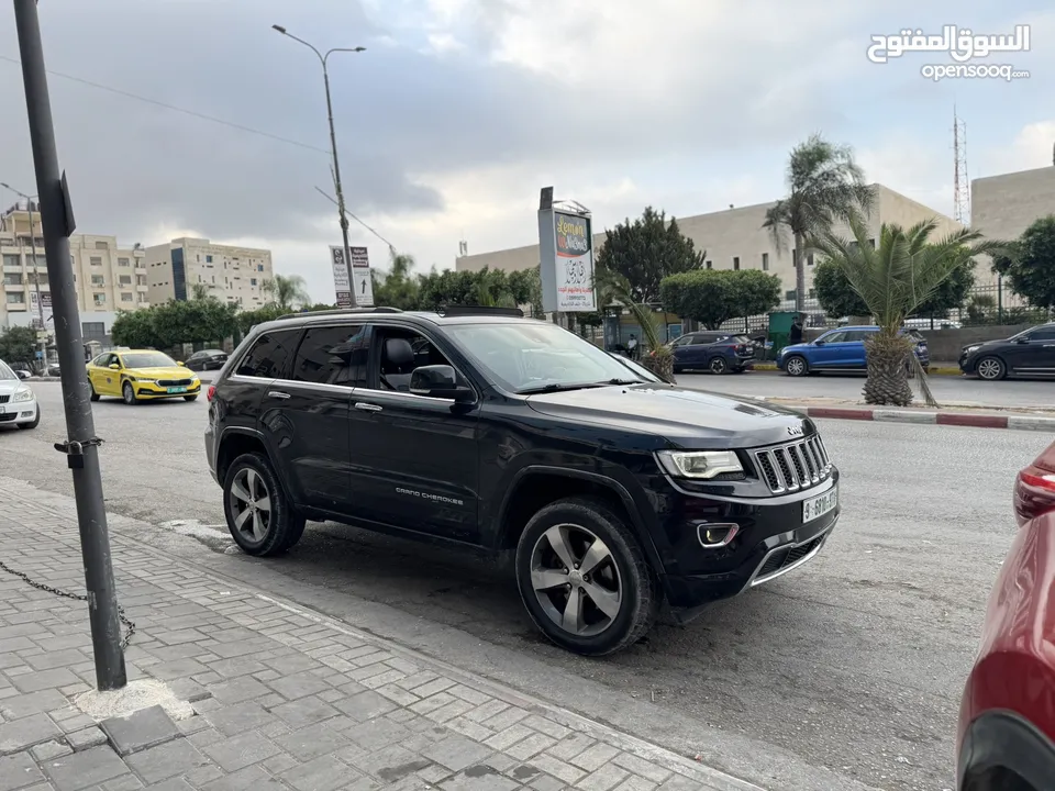 جراند شروكي 2015 اوڤر لاند بحالة الشركة ديزل امكانية البيع نقداً او بدل او دفعة و شيكات