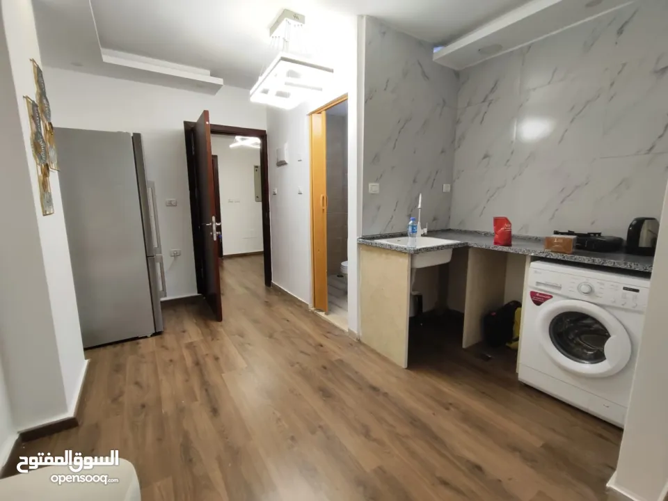 استديو مفروش للإيجار في الرييحاان قرب الاستشاري