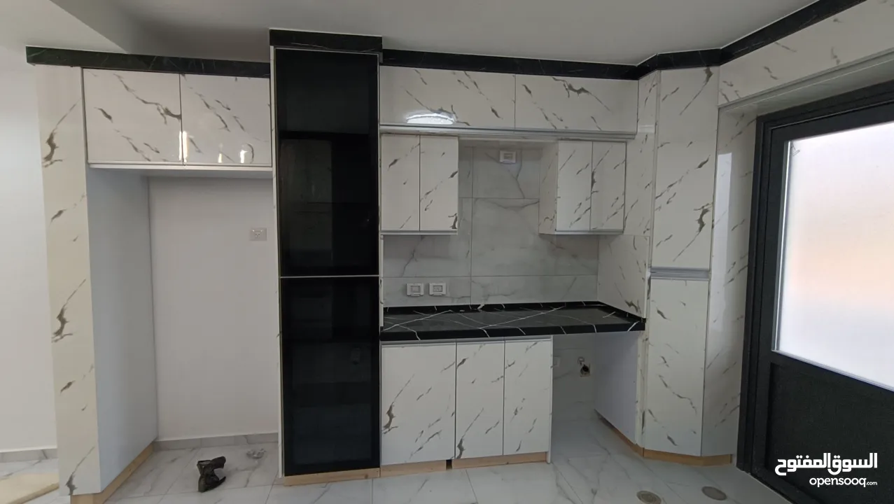 شقه للايجار الشهري 180 متر في دورا 1250 شهري