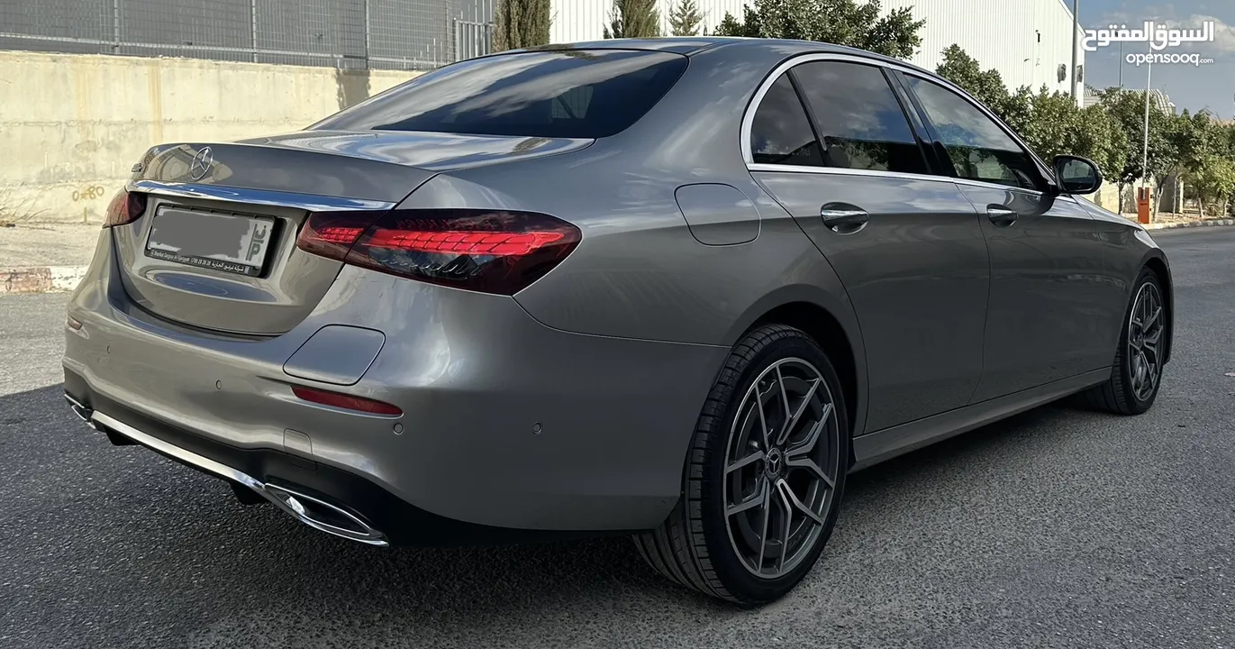 مرسيدس E300 e AMG plug-in hybrid