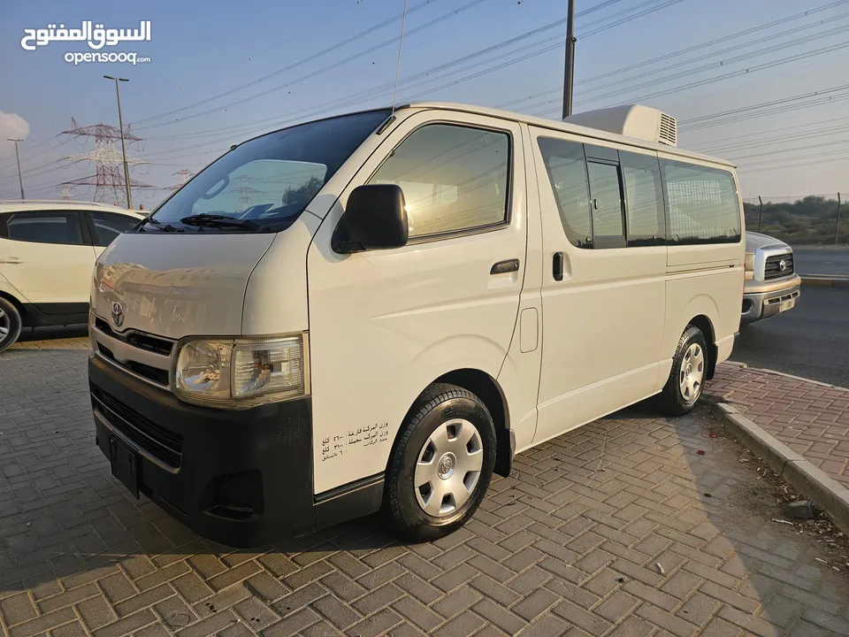 Toyota Hiace 6 seater bus