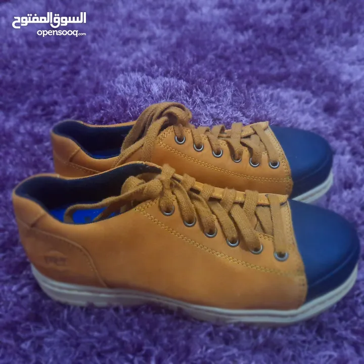 للبيع – حذاء نسائي من Timberland PRO  مقاس 37.5  مقدمة حديدية