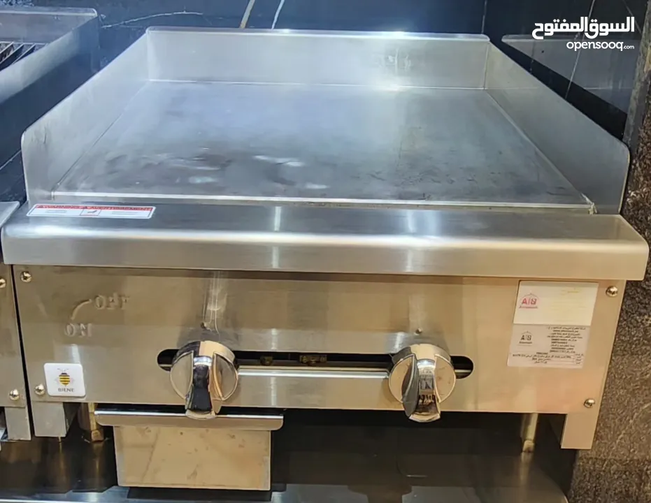 معدات مطعم شبه جديد