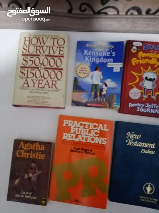 كتب وقصص انجليزي وعربي وتعليمي كميه كبيره اي كتاب بدينار