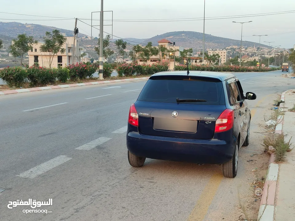 سكودا فابيا بنزين جير عادي 2014