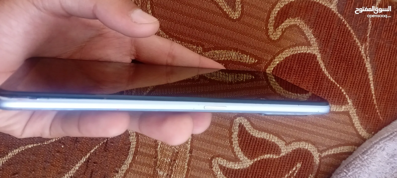 realme 7 pro 8ram 128gb للبيع او للبدل على ايفون