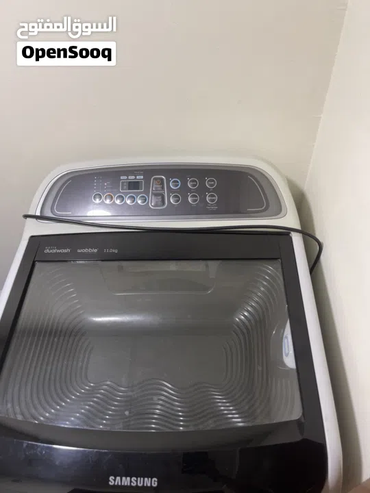 غسالة سامسونج استخدام سنه نظيف جدا كبير 11 كيلو .. لا يوجد اي عيوب  Samsung fully automatic washer