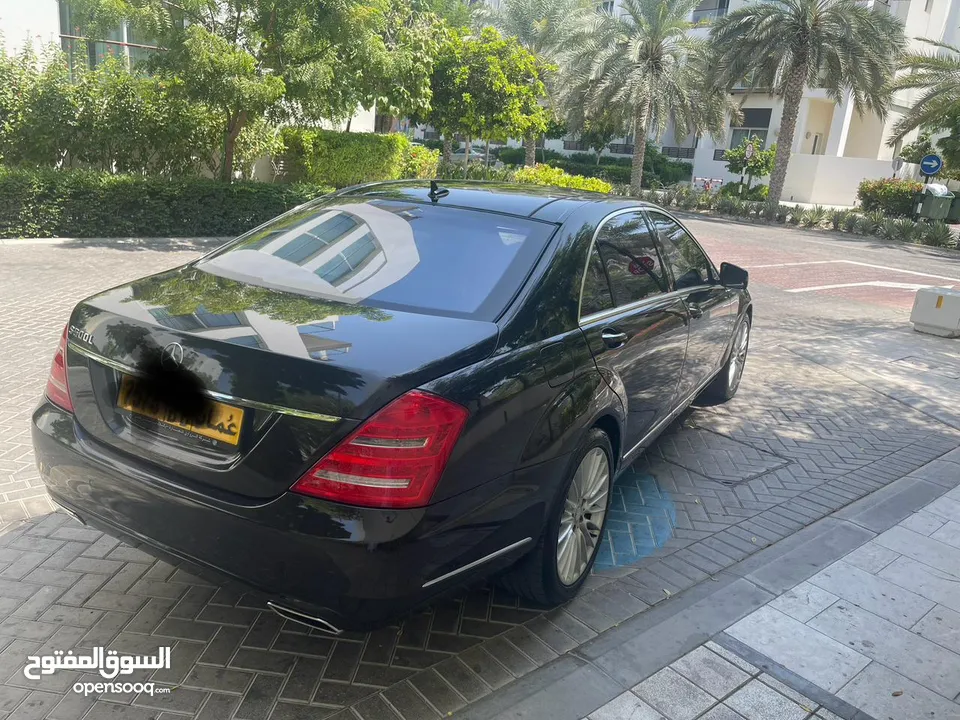 للبيع مرسيدس S500.  موديل 2011 عدد الاسطوانات 8 V رقم واحد فول ابشن  شامل