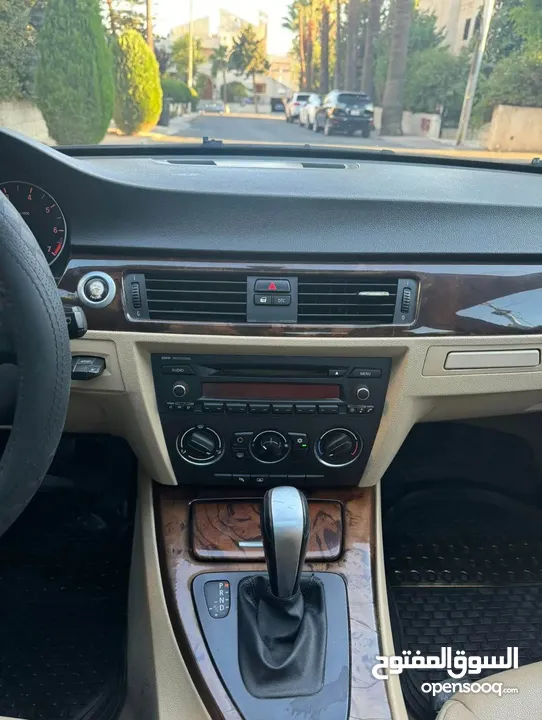 BMW 320i 2008