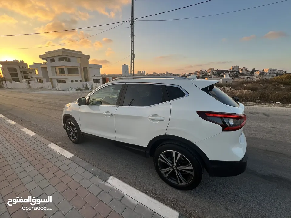 نيسان قشقاي فل اضافات 2018  بانوراما للبيع او البدل