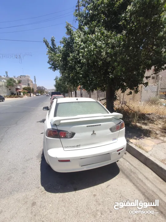 لانسر فراشة مالك واحد 2014