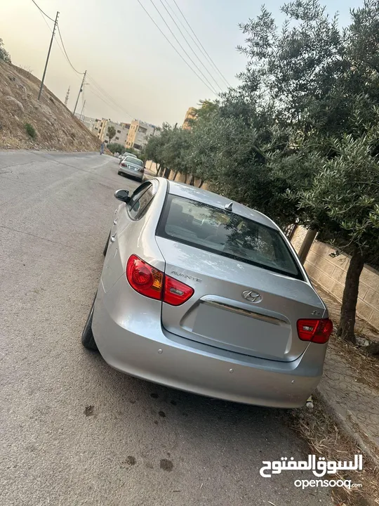 سيارة هيونداي افانتي للبيع استخدام طبيبة لا تحتاج الى صيانة
