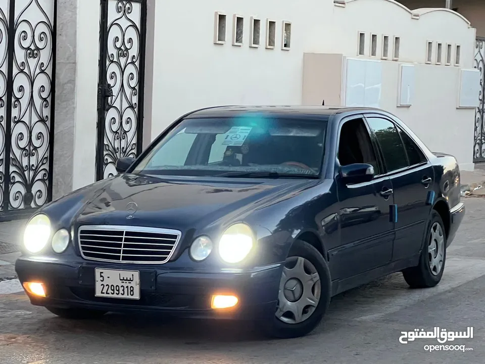 •°•..  بسم  لله ماشاء الله  ..•°•  الـنوع : Mercedes Benz   الفــئة :     E 200  اللـون :    ازرق حب