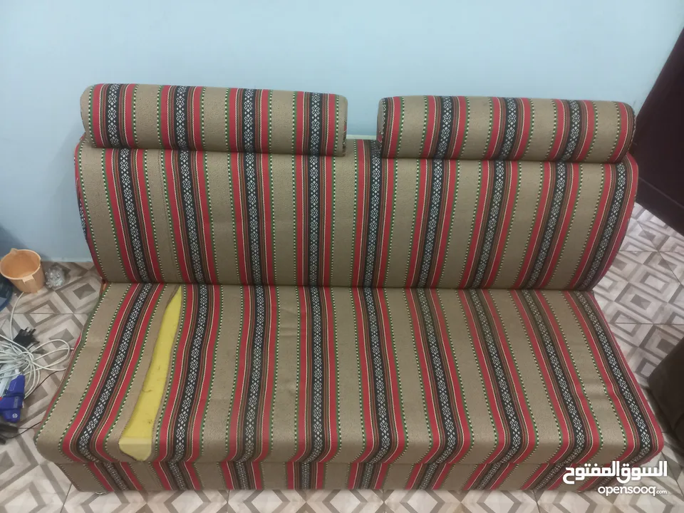 4 piece sofa set in excellent condition