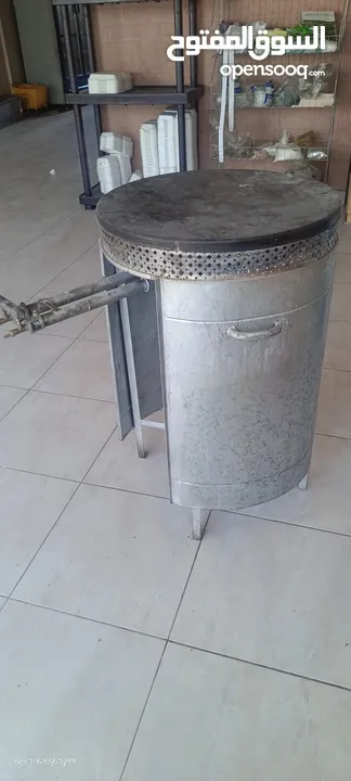 معدات مطعم بيتزا ومعجنات  وسناكات لابيع