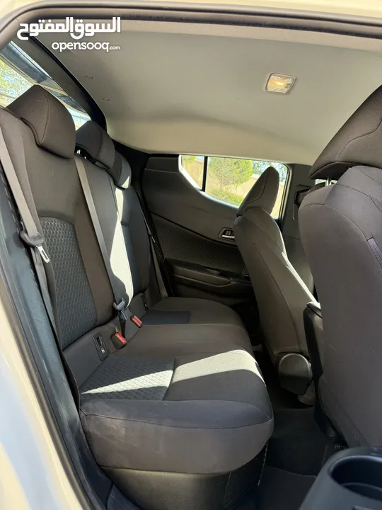 تويوتا C-HR ترخيص 2022 محرك 1800 هايبرد حصان 170