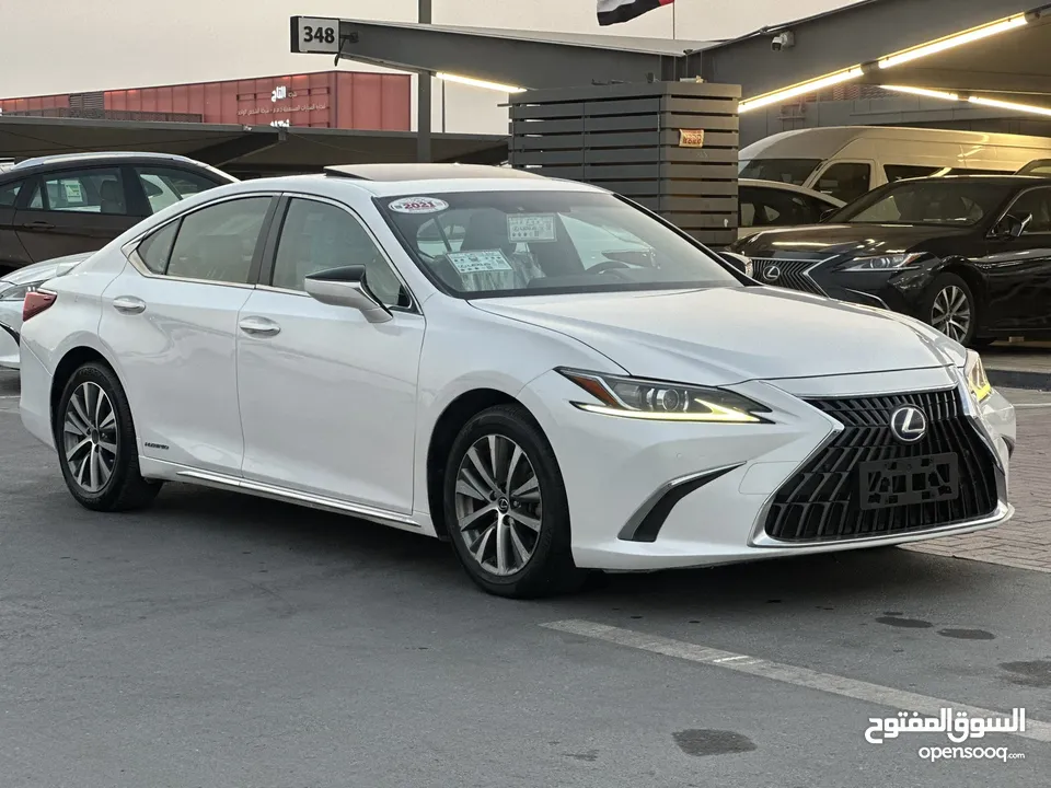 لكزس 2021 خليجي لون ابيض لون داجل جملي فتحه بصمه مثبت تحكم رنكات شاشي كامرا ستاره بصمه رقم واحد