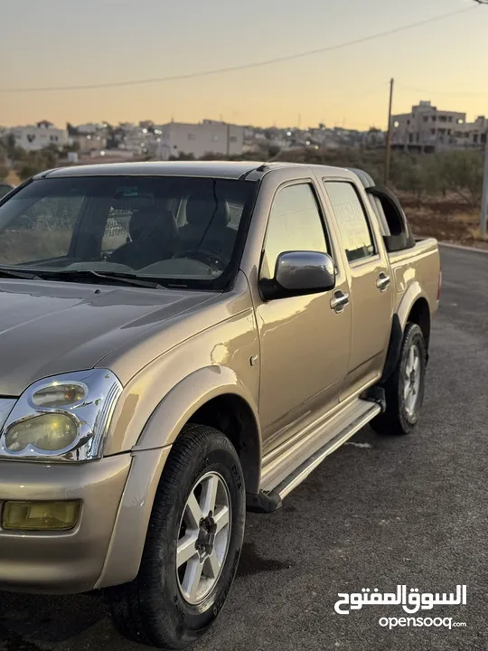 Dmax 2005 4*4 فحص