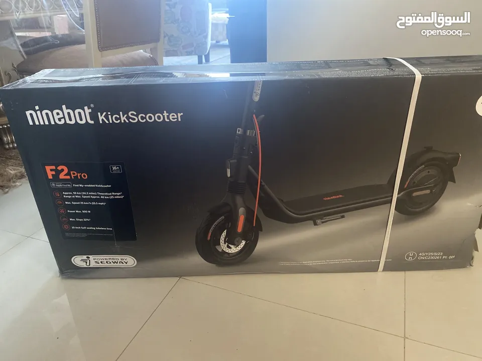 Segway kickscooter F2 pro  55 KM range  Works with apple find my